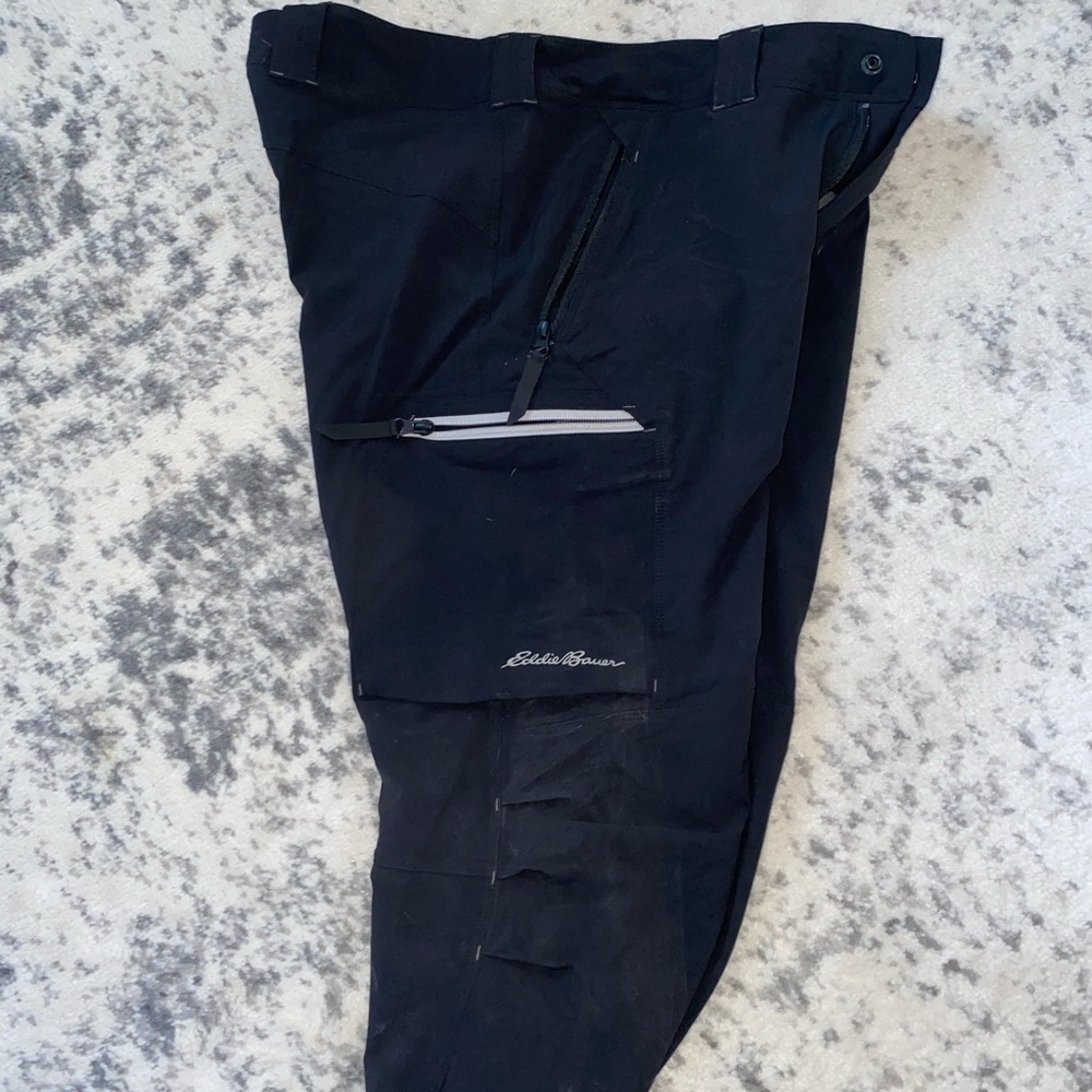 Eddie Bauer First Ascent men’s pants size medium black NWOT